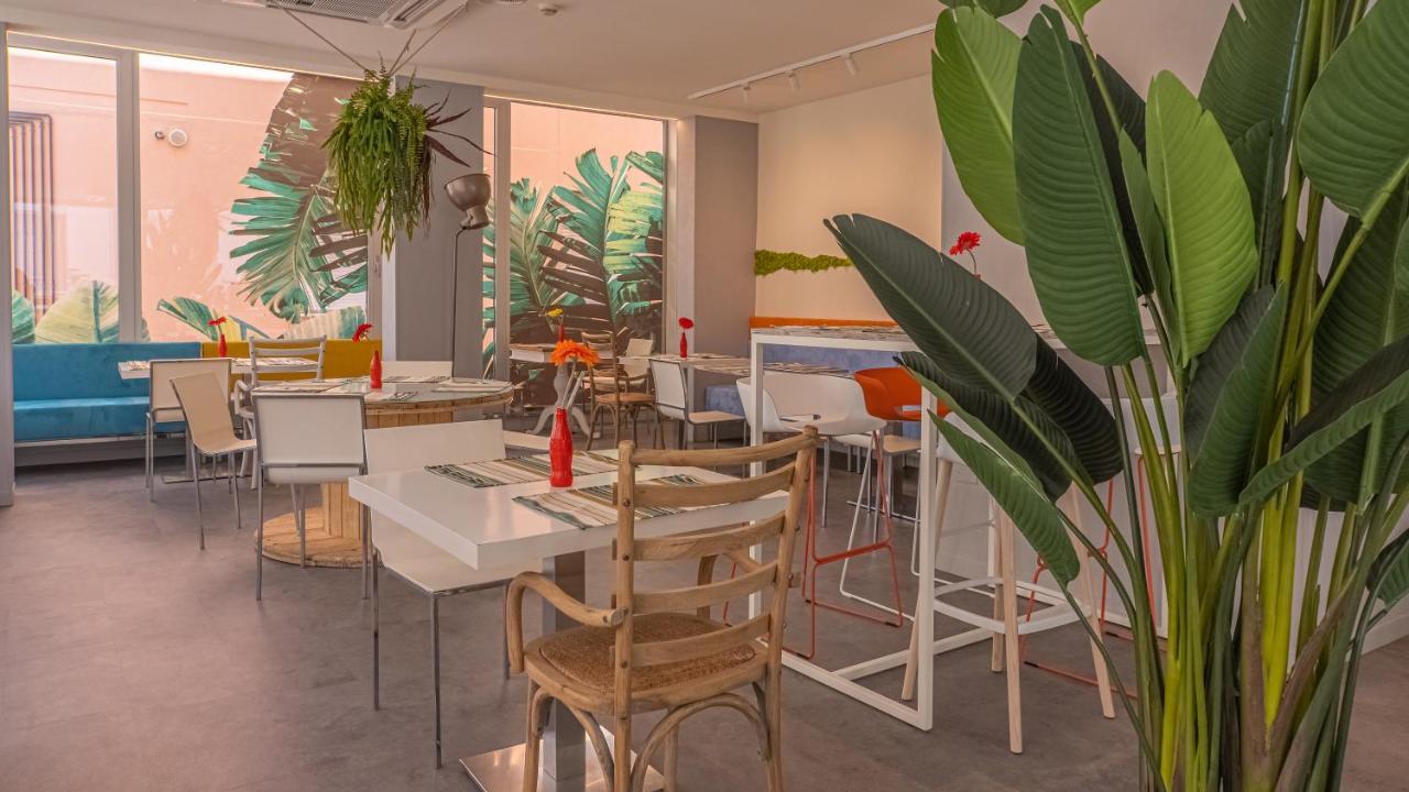 Design Hotel Astra B&B Misano Adriatico Eksteriør bilde