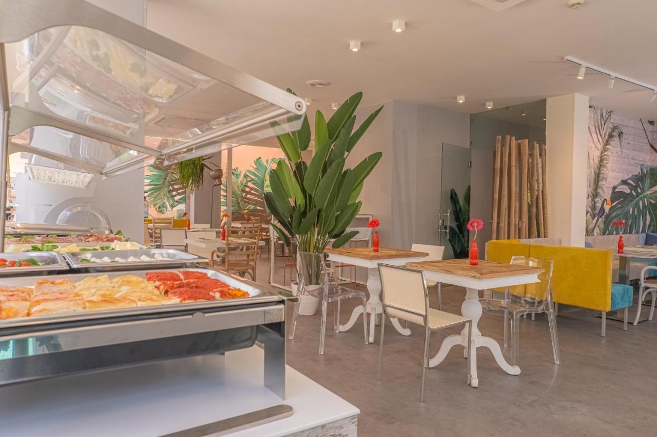 Design Hotel Astra B&B Misano Adriatico Eksteriør bilde